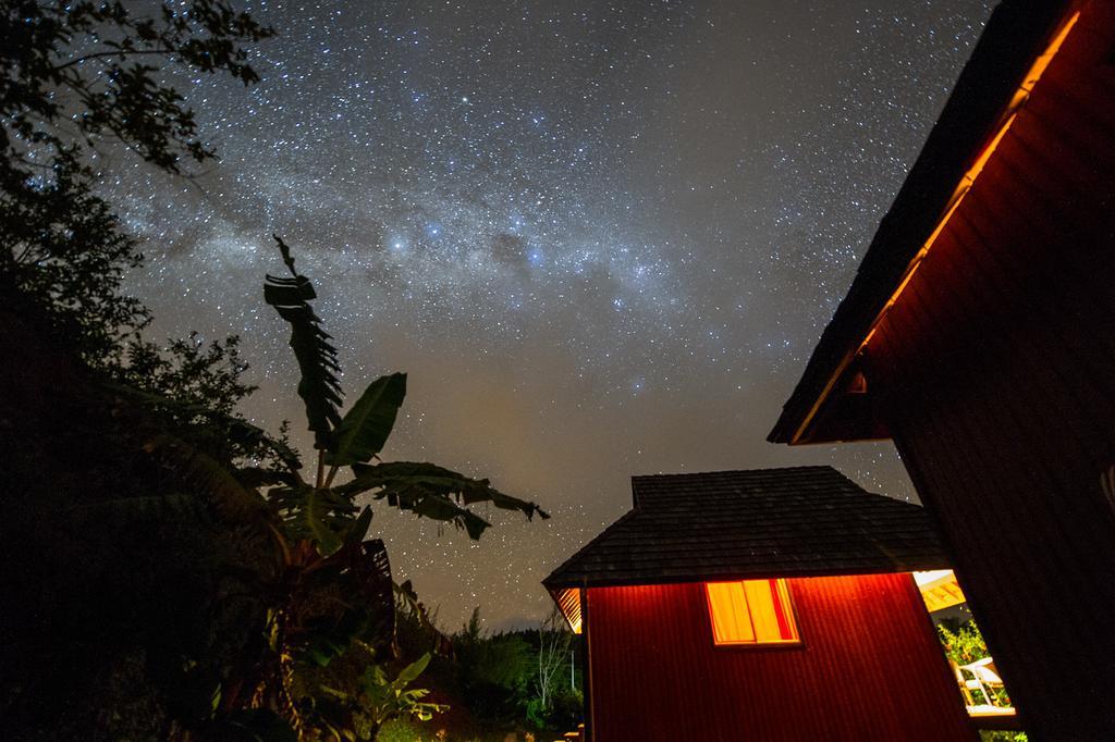 La Perruche Rouge Guest House Tamatoa Extérieur photo